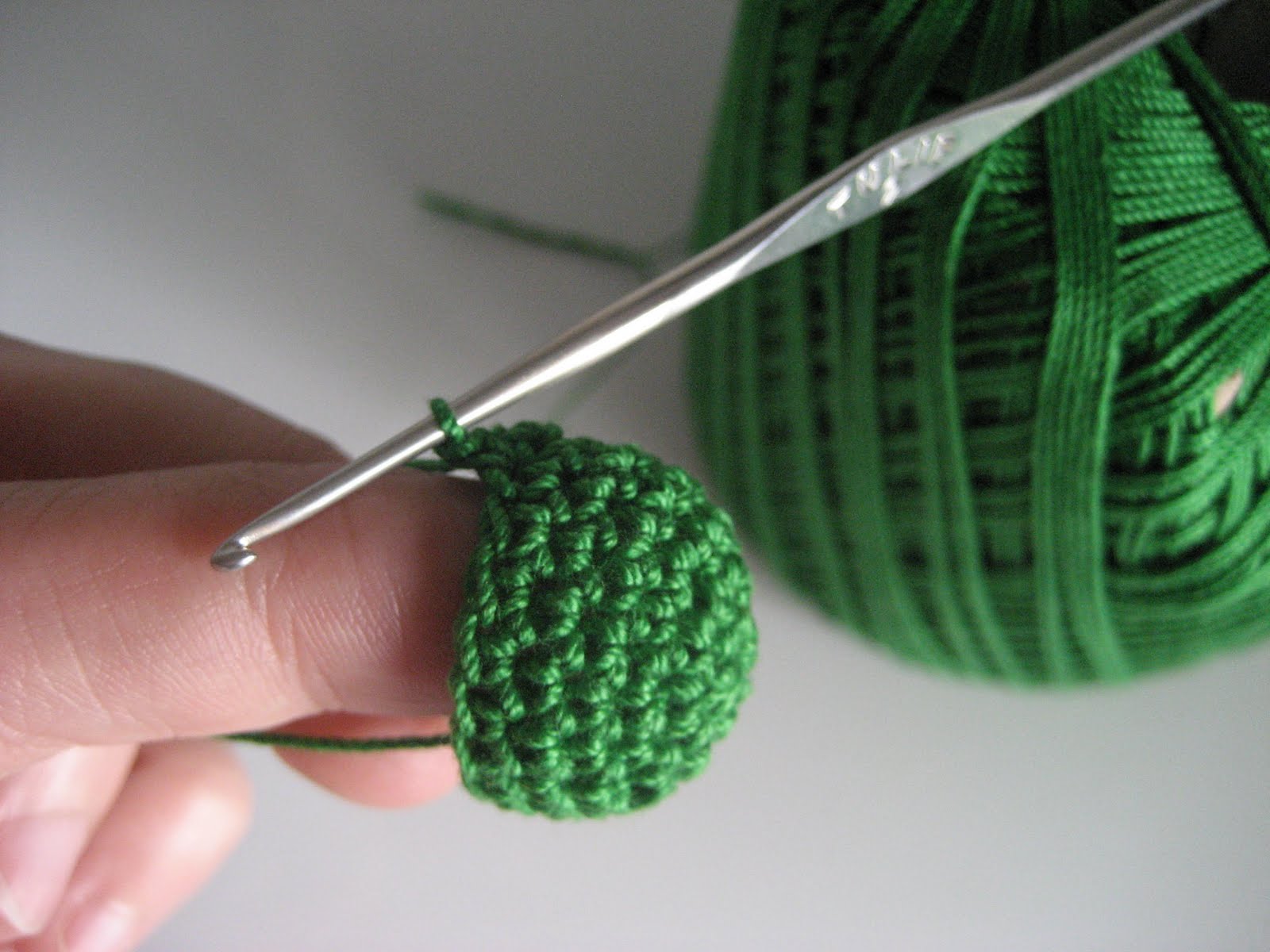 Single Crochet - Learn the Single Crochet Stitch Video