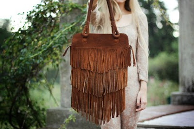 Sabrina_Tach_lookbook@marielscastle.blogspot.com
