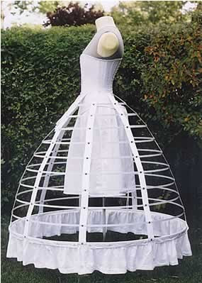 cage crinoline @ marielscastle.blogspot.com