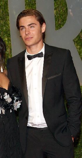 [ZacEfron.JPG]