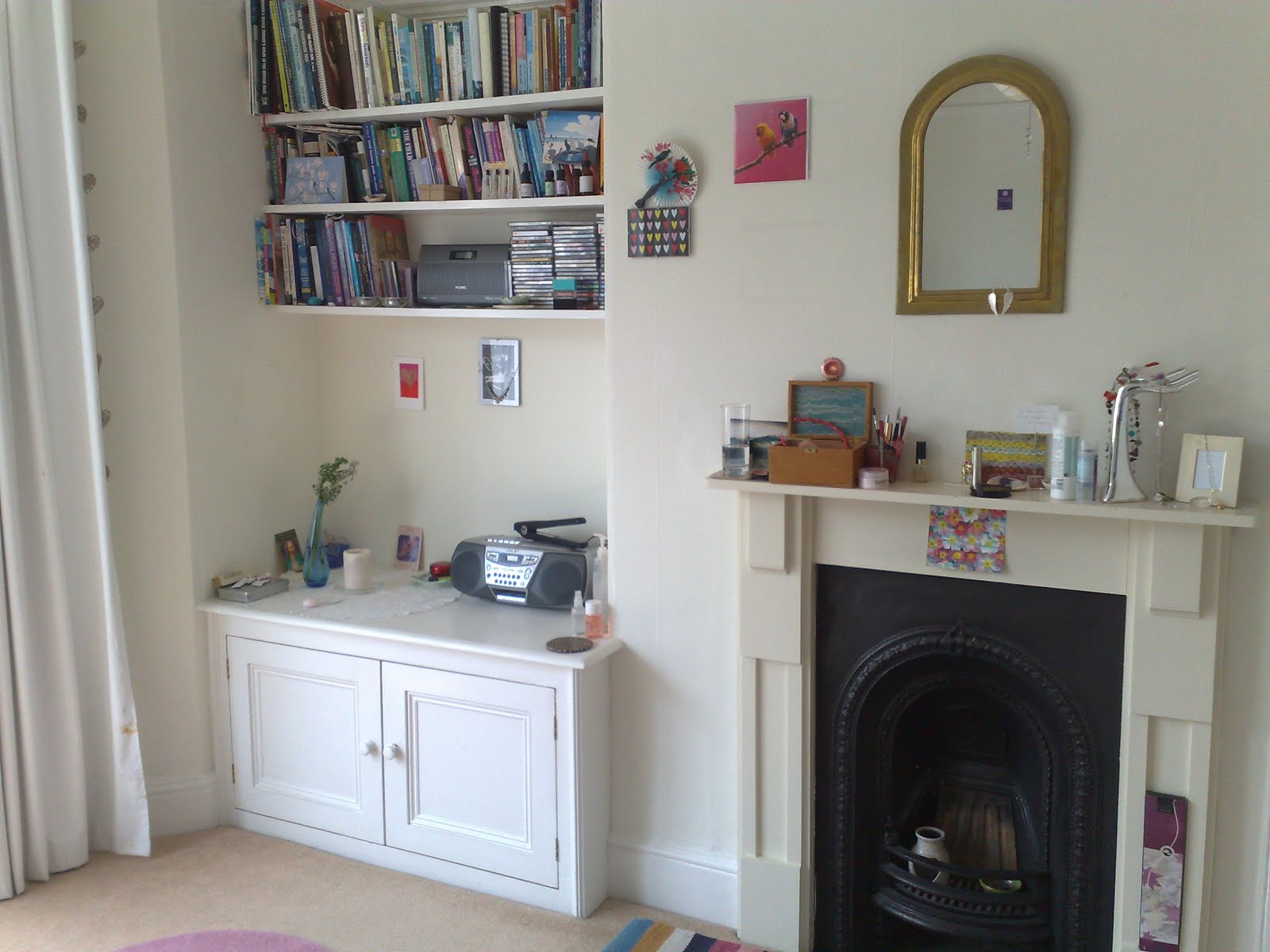 http://4.bp.blogspot.com/_XcU5G1HUarI/S9NPnPlOr2I/AAAAAAAAAHw/qarQmi-fOYE/s1600/T+alcove.jpg
