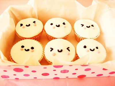 Cupcake-Faces-cupcakes-396299_1024_.jpg