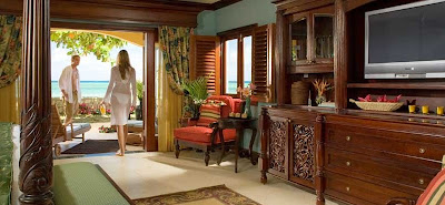 Ultra Luxury Beachfront Suites Ultra Luxury Beachfront Suites