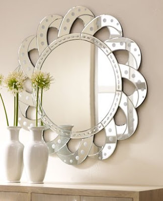 Cache Venetian-Style Mirror Cache Venetian-Style Mirror