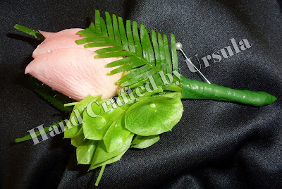 May Wedding Flowers - Buttonhole May Wedding Flowers - Grooms Buttonhole