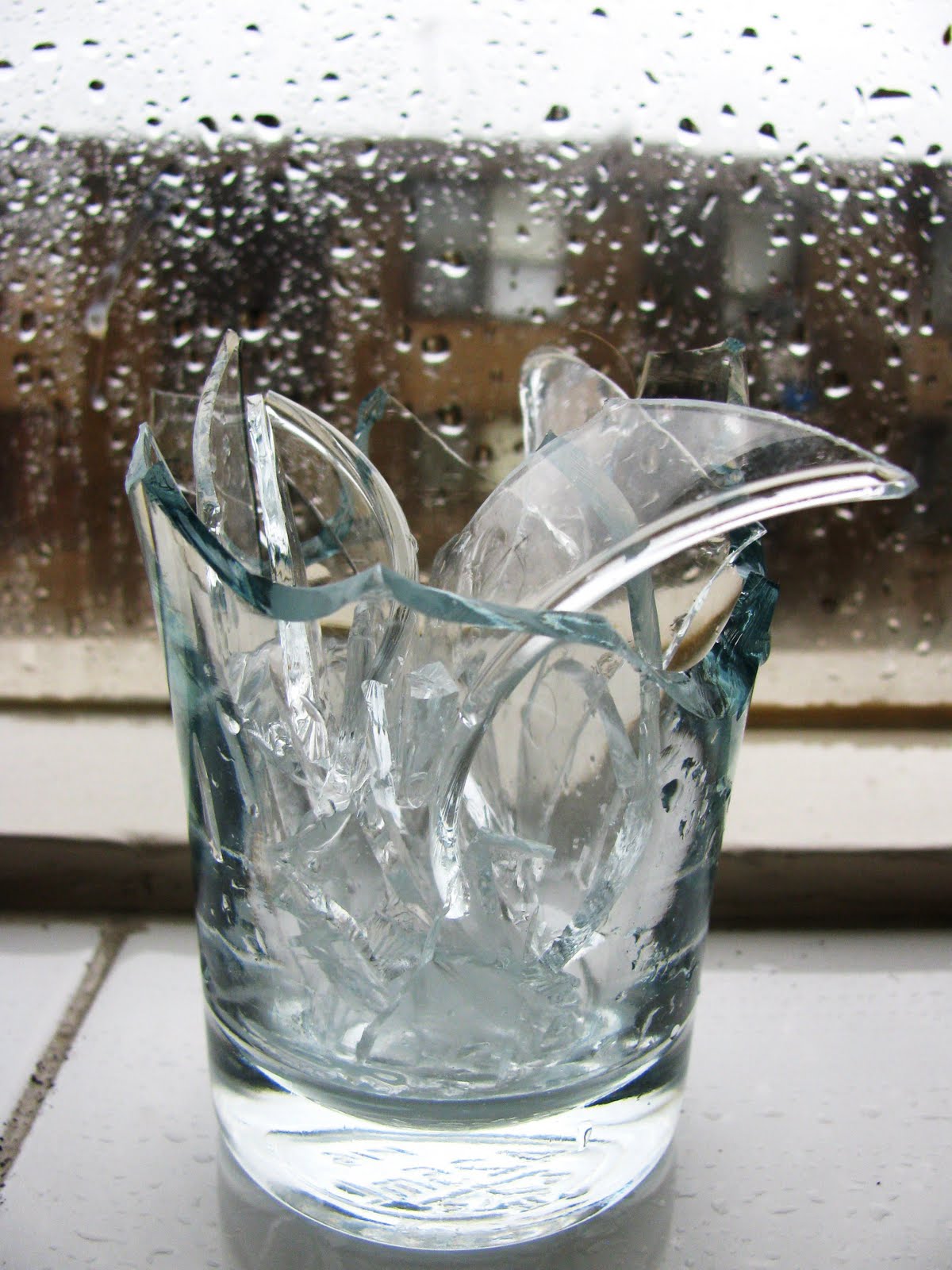 Miranda_Inspiration and Ideas Broken Glass