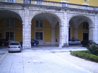 [Claustro+M.F..jpg]