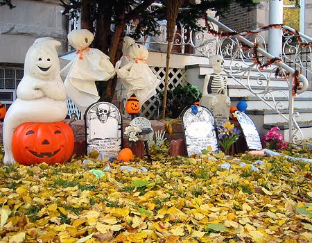 Apartment Living in the Sunshine State: Cheap Halloween - Cheap Halloween Decoration Ideas Apartment Living in the Sunshine State: Cheap Halloween - Cheap Halloween Decoration Ideas