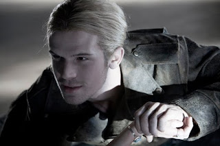 A SAGA CREPÚSCULO: CREPÚSCULO - JAMES MORDE BELLA