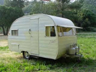 I dream of owning a vintage trailer.