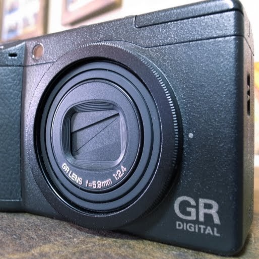 Freedom Ricoh GR Digital II