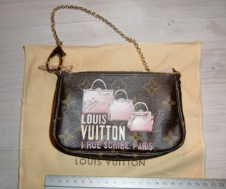 mini LV bag (onemorehandbag)