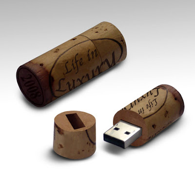 35 PEN DRIVES that Will drive you Crazy pic25517 761344 35 PEN DRIVES that Will drive you Crazy