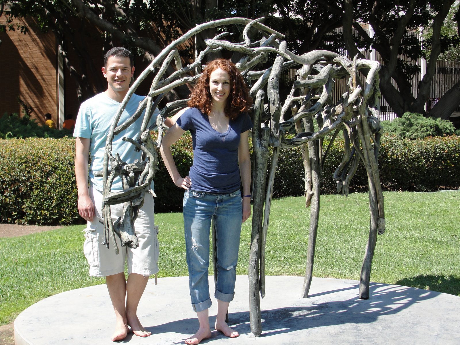 [Picnic-UCLASculptureGarden-S+R1-6-09.JPG]