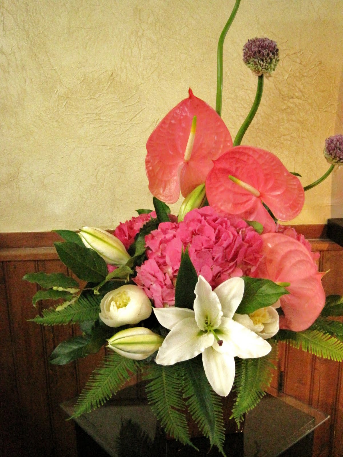 BOUTIQUE FLORALE GIGI LACHINE FLORIST PINK ANTHURIUMS