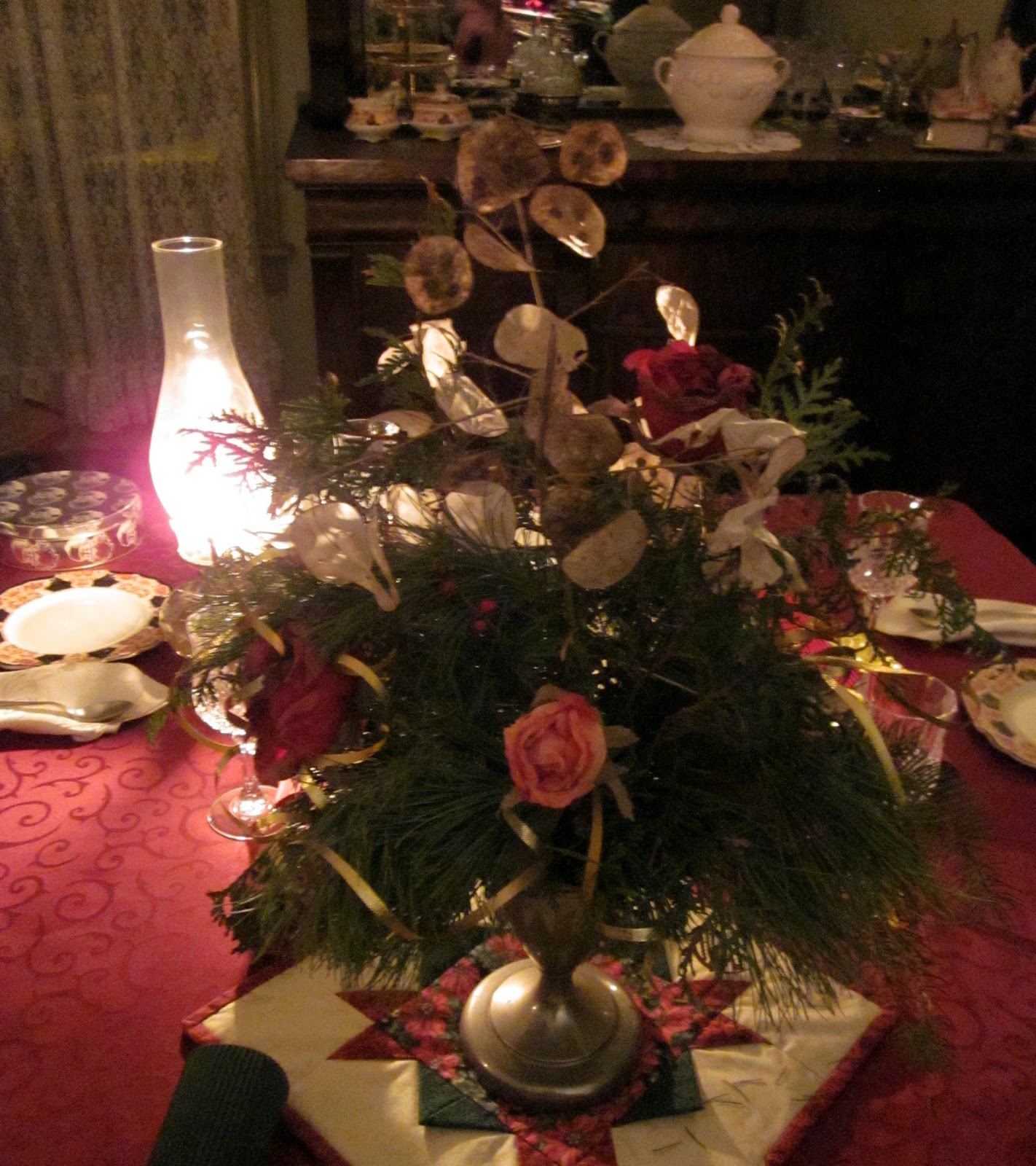 Burlap+to+cashmere+daisies+and+roses