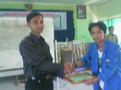 Pemberian Cinderamata