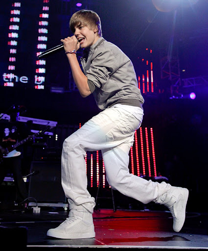 Justin Bieber+Glee of course! justin bieber never say never 2011 movie. Justin Bieber+Glee of course!