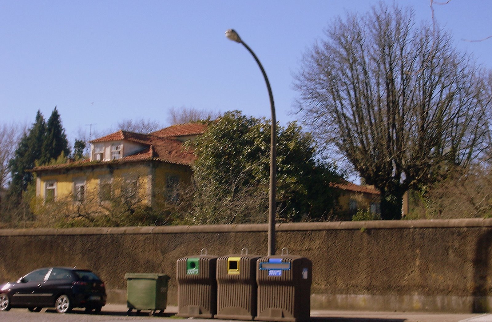 [SL371017.JPG]