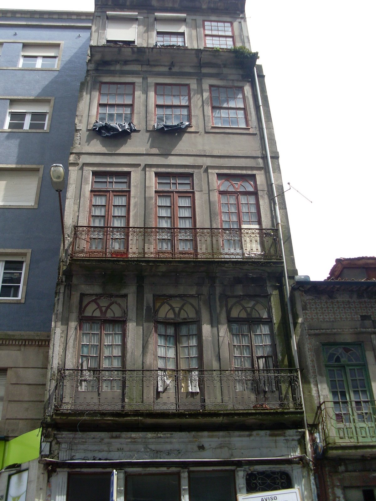 [SL371406.JPG]