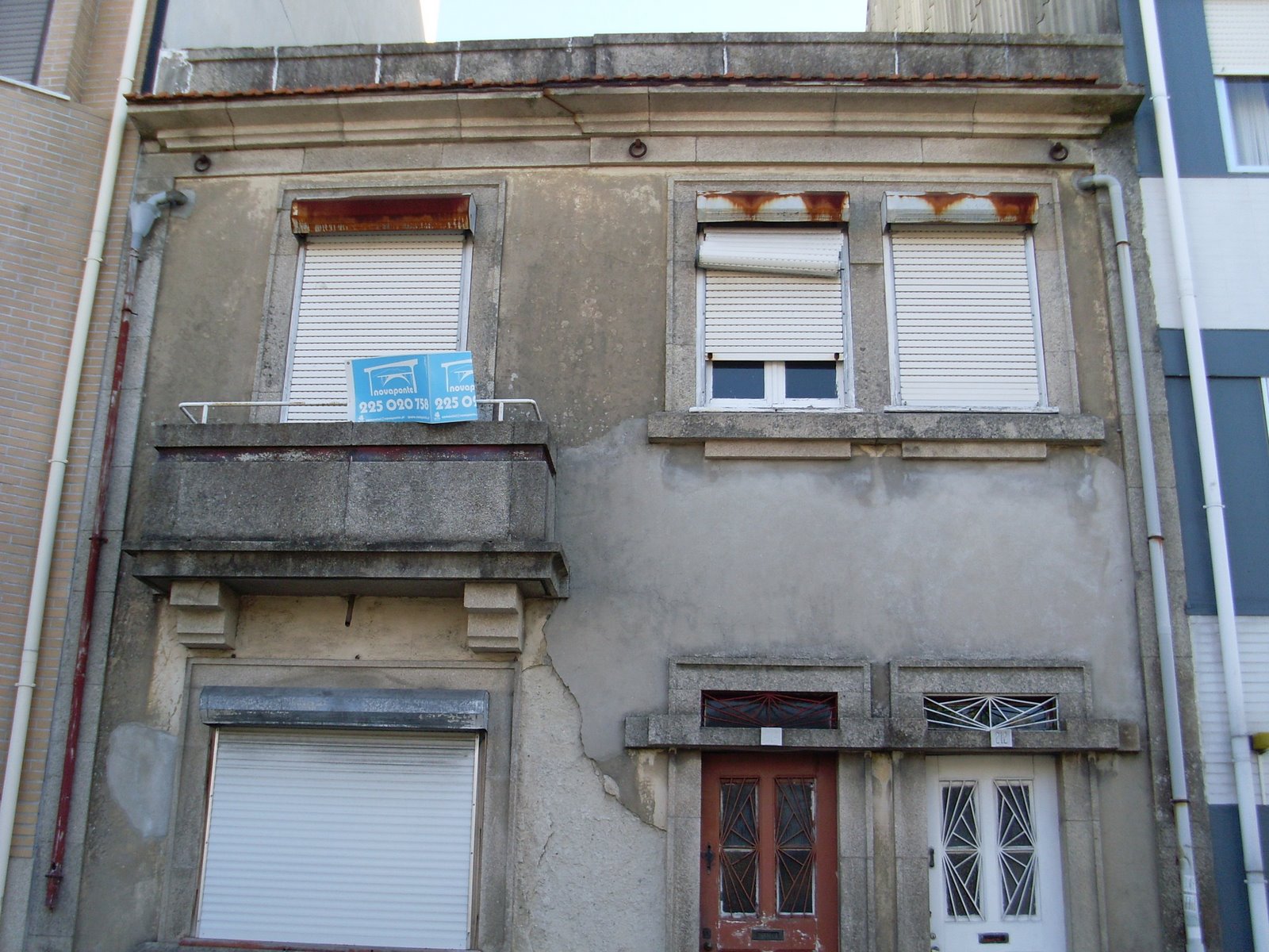 [SL371458.JPG]