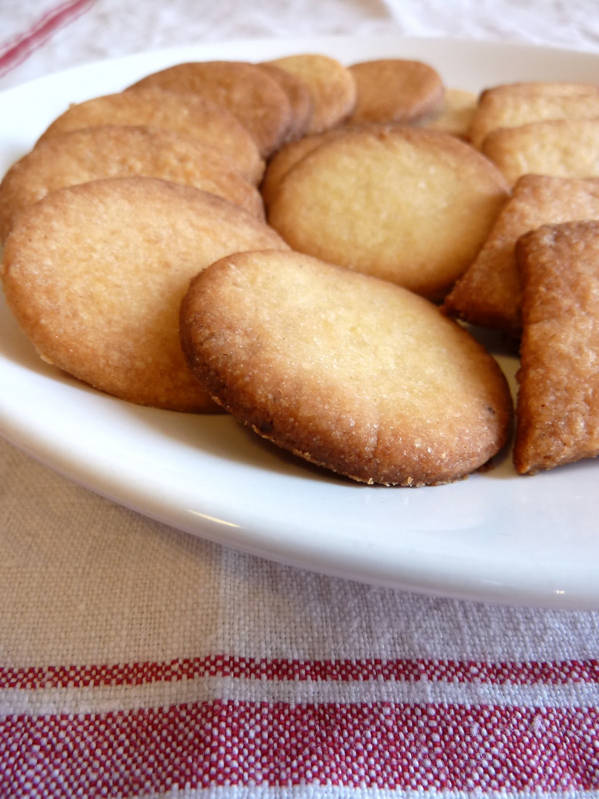 CamilleVanille Sablés tout simples à la fleur de sel