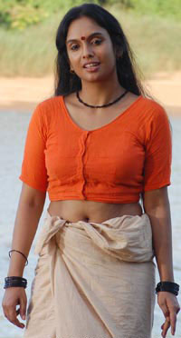 Hot Pics and Reviews: Jyothirmayi sexy pics