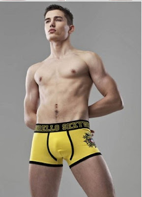 model-jarek-pietka-underwear4.jpg