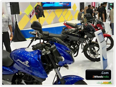 Bajaj Models @ Jakarta Fair 2010