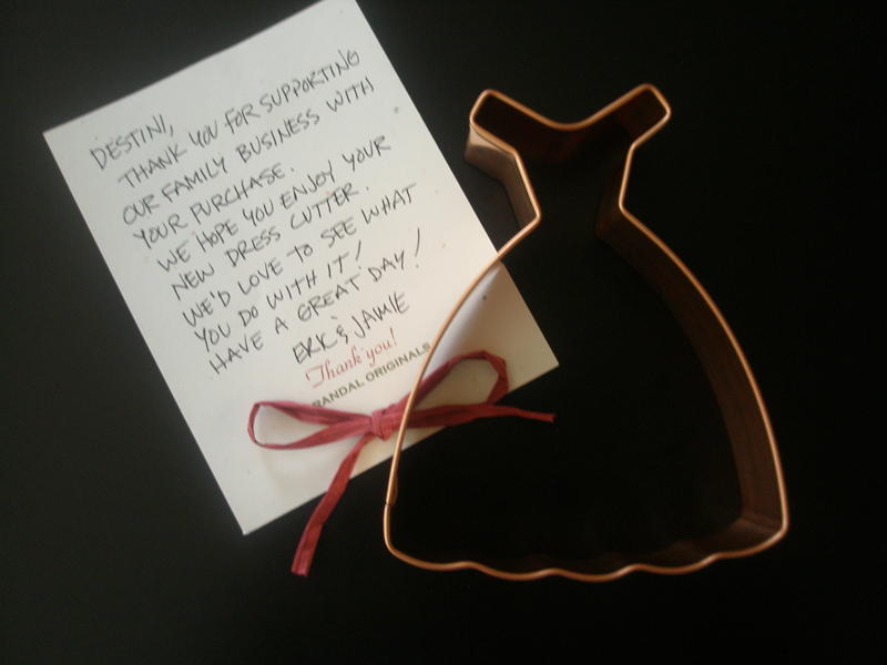 [Dress+Cutter.jpg]