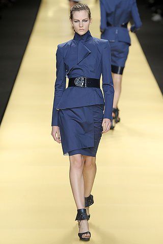 [Runway+-+Karl+Lagerfeld+SS09+-+Look+15.jpg]