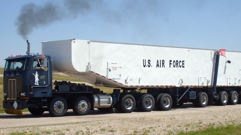 [Missiletransporter.jpg]