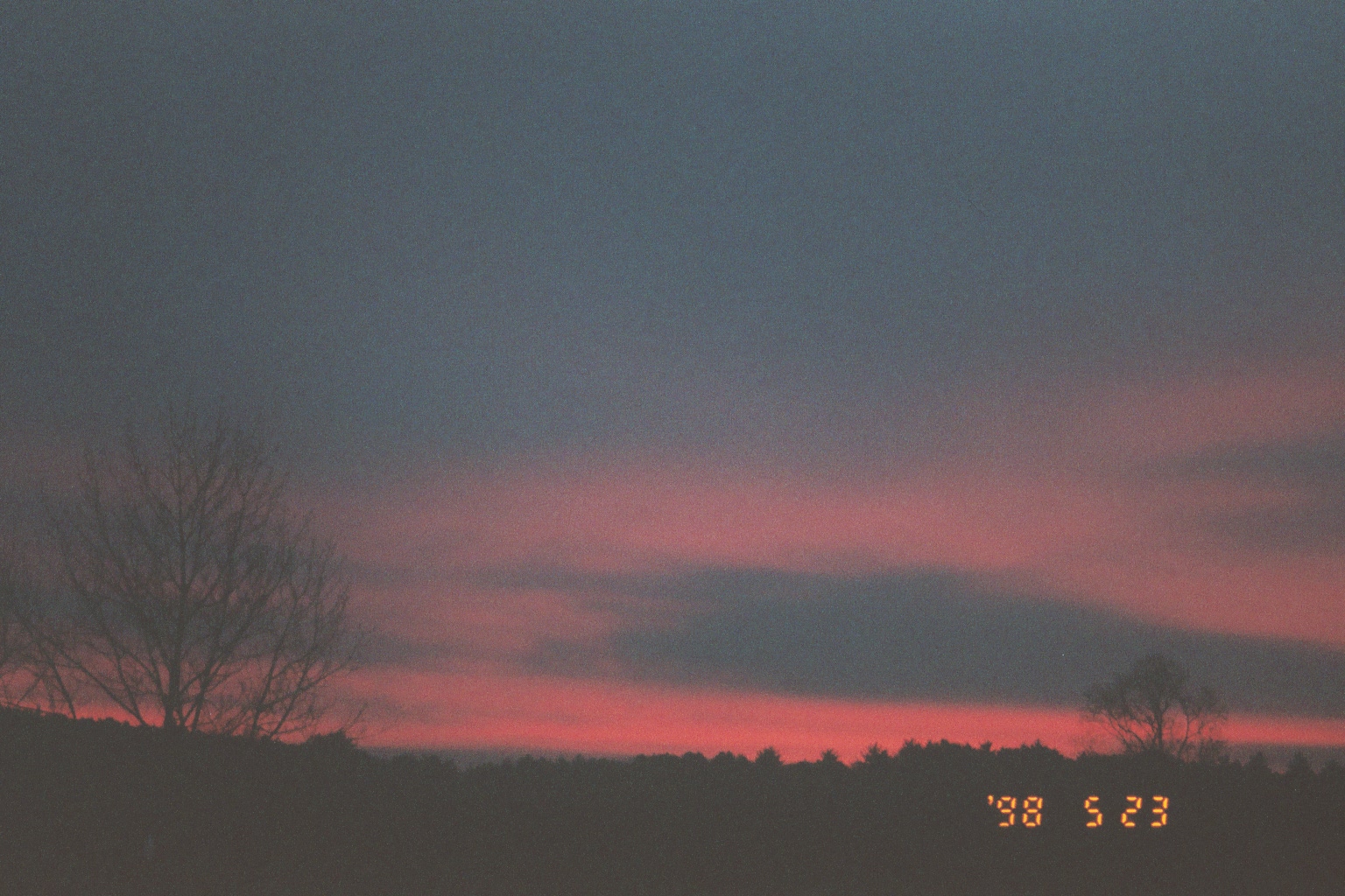[021_19.JPG]
