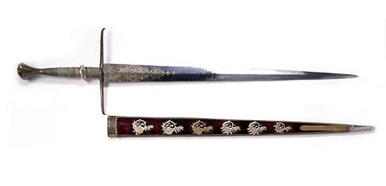 Espada de mano y media, también llamada espada bastarda - 1416