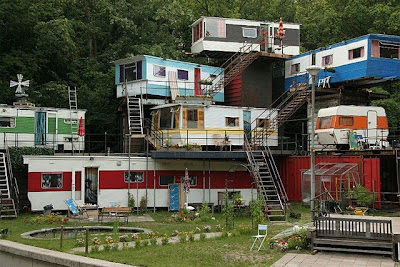 redneck_condo.jpg