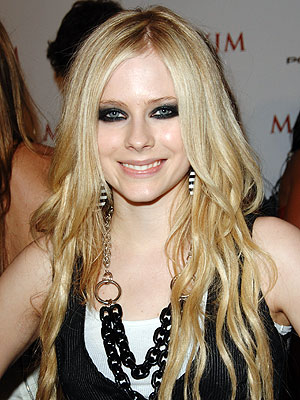 Web Parkz: Avril Lavigne Biography and Photo Gallery 2011 Web Parkz: Avril Lavigne Biography and Photo Gallery 2011
