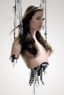 Summer Glau as Cameron in Terminator: The Sarah Connor Chronicles