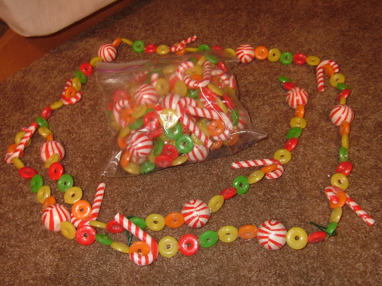 [candy+ornaments.JPG]