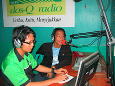 Lagi siaran di radio DOS-Q