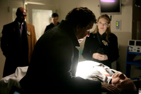 FRINGE: The team (L-R: Lance Reddick, Joshua Jackson, John Noble and Anna Torv) examines a body at the hospital in the FRINGE episode 'Ability' airing Tuesday, Feb. 10 (9:01-10:00 PM ET/PT) on FOX. ©2009 Fox Broadcasting Co. Cr: Craig Blankenhorn/FOX
