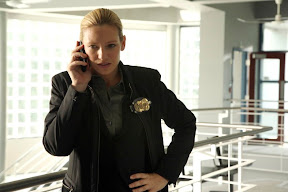FRINGE: Olivia (Anna Torv) travels to Seattle for a case in the FRINGE episode 'Dream Logic' airing Thursday, Oct. 15 (9:00-10:00 PM ET/PT) on FOX. ©2009 Fox Broadcasting Co. CR: Liane Hentscher/FOX FRINGE: Olivia (Anna Torv) travels to Seattle for a case in the FRINGE episode 'Dream Logic' airing Thursday, Oct. 15 (9:00-10:00 PM ET/PT) on FOX. ©2009 Fox Broadcasting Co. CR: Liane Hentscher/FOX