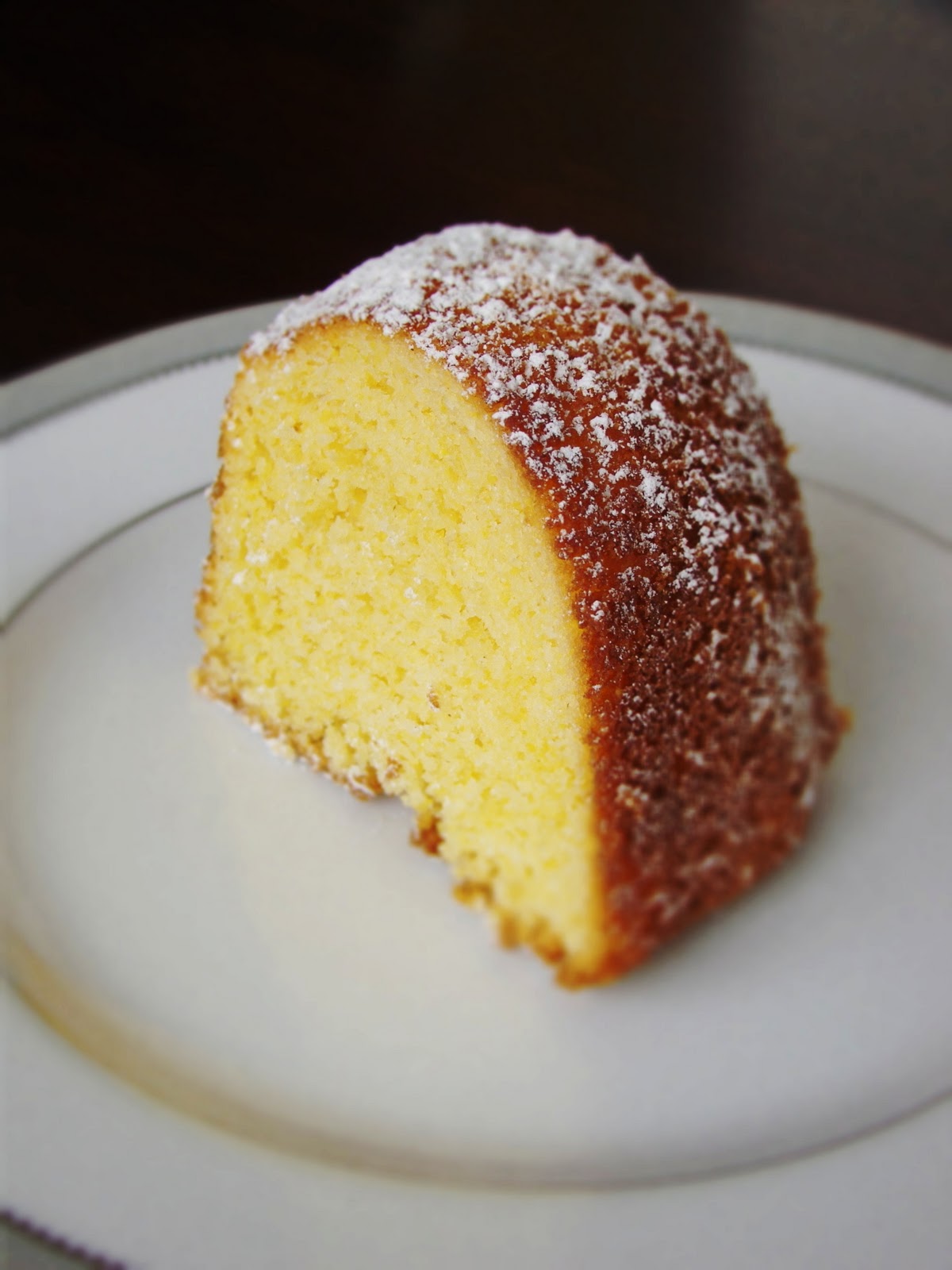 Lulu's Sweet Secrets Gluten Free Cornmeal Cake Bolo de Fubá sem Glúten