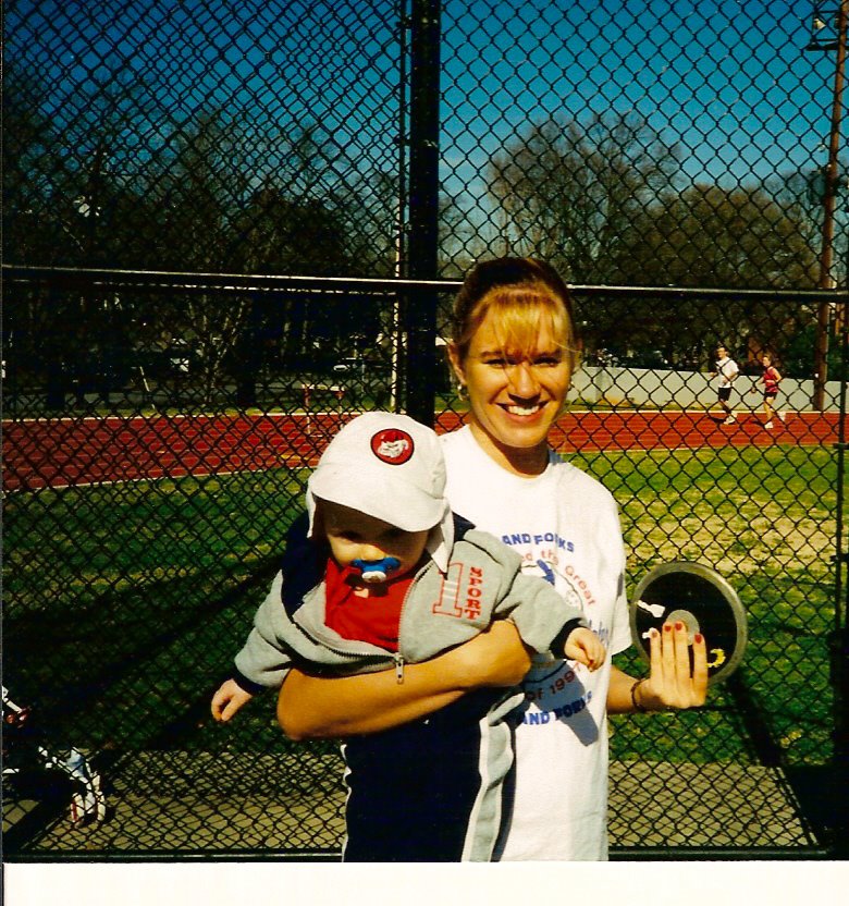 [Georgia+discus+baby.jpg]