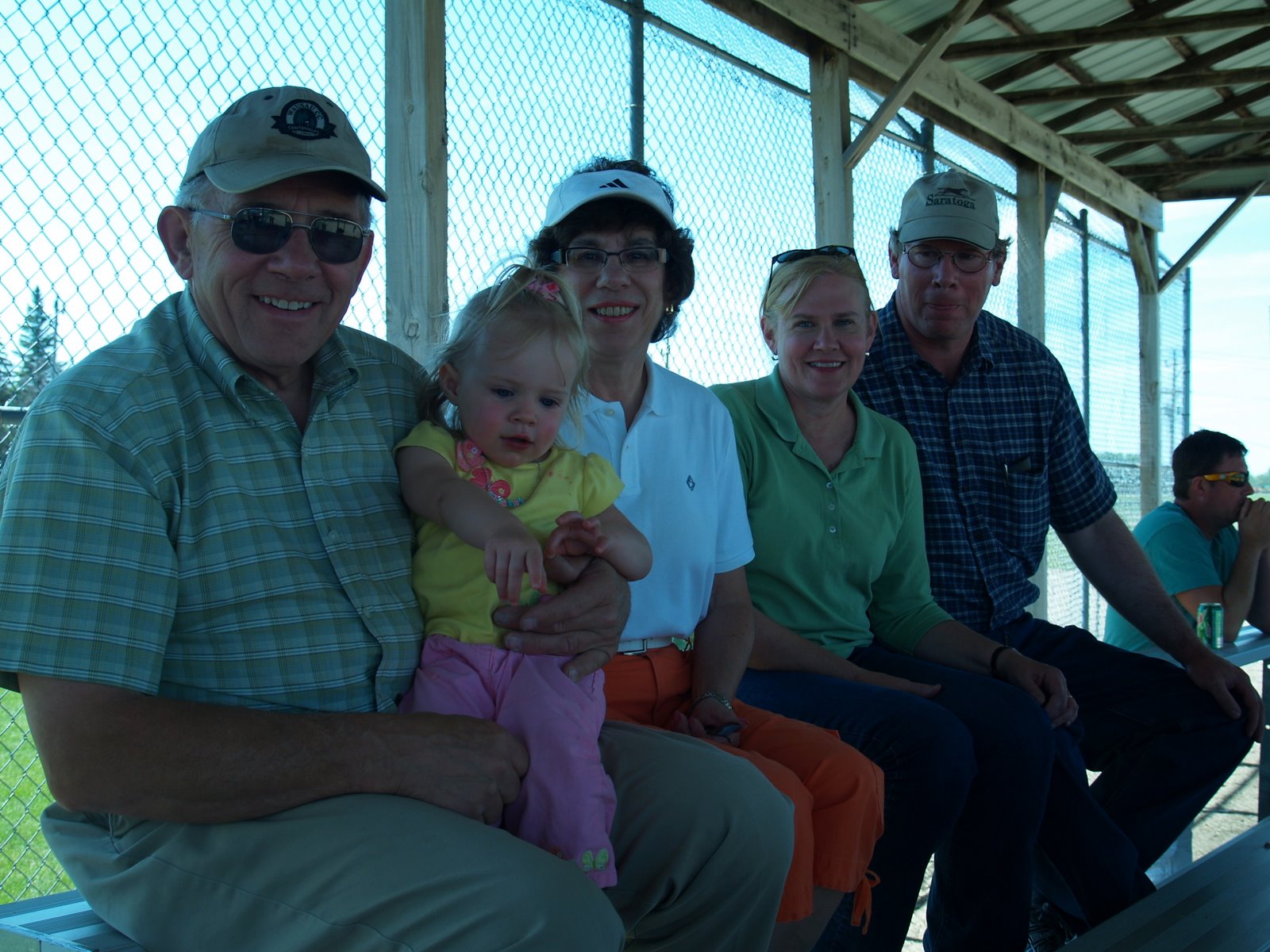 [july1109_familybaseball+004.jpg]