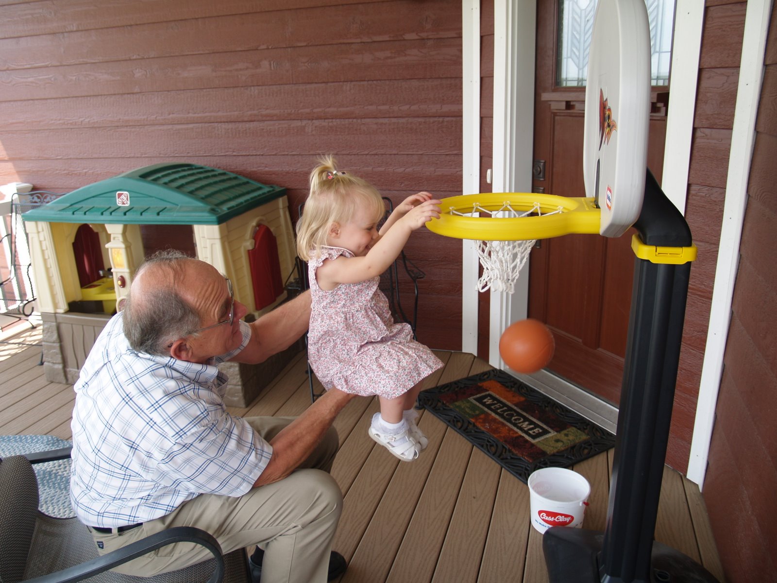 [she_shoots&scores+002.jpg]