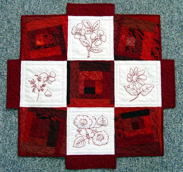 [Redwork+Tabletopper.jpg]