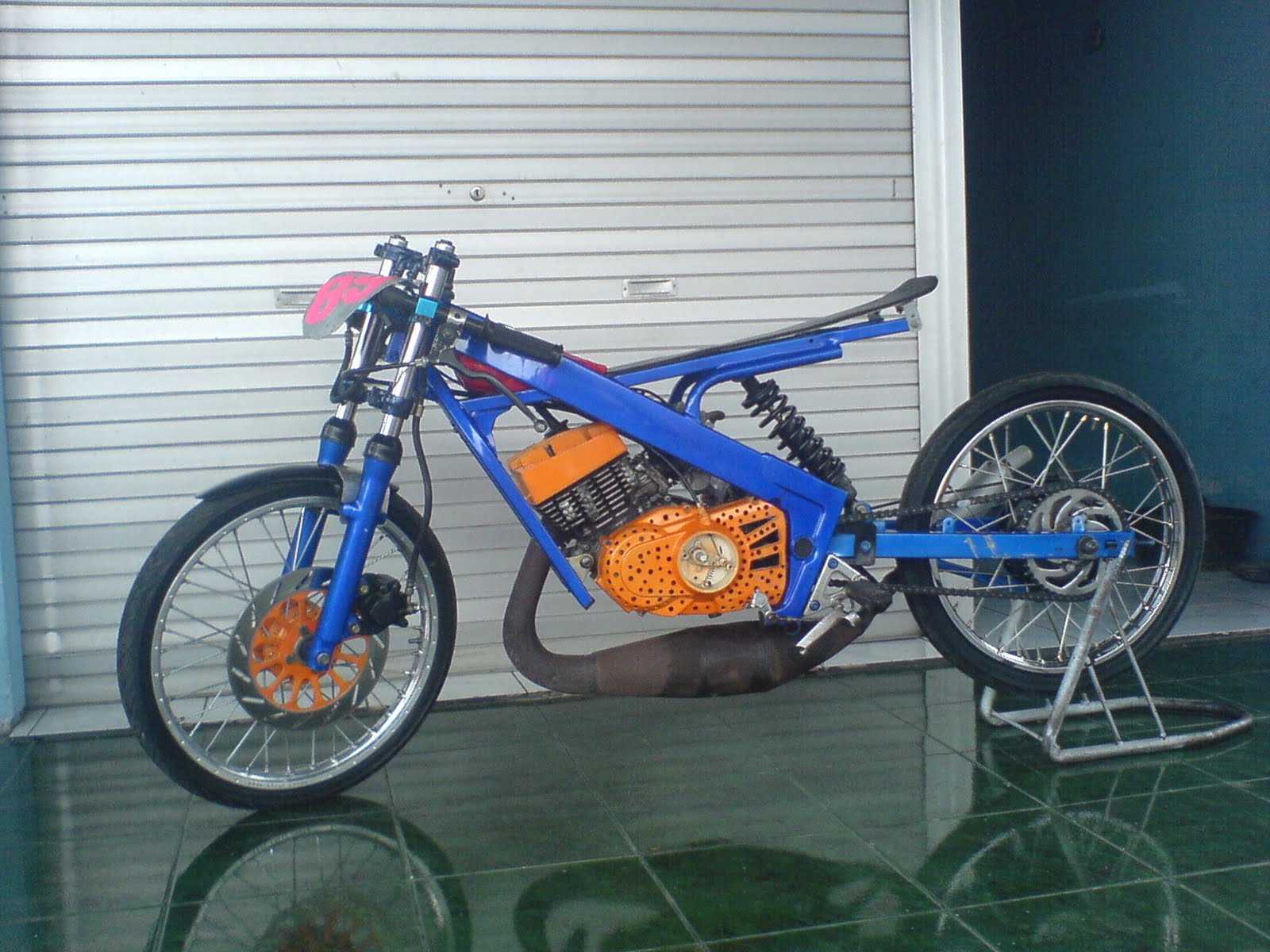 FlipFlop Motor Drag Liar Di Indonesia
