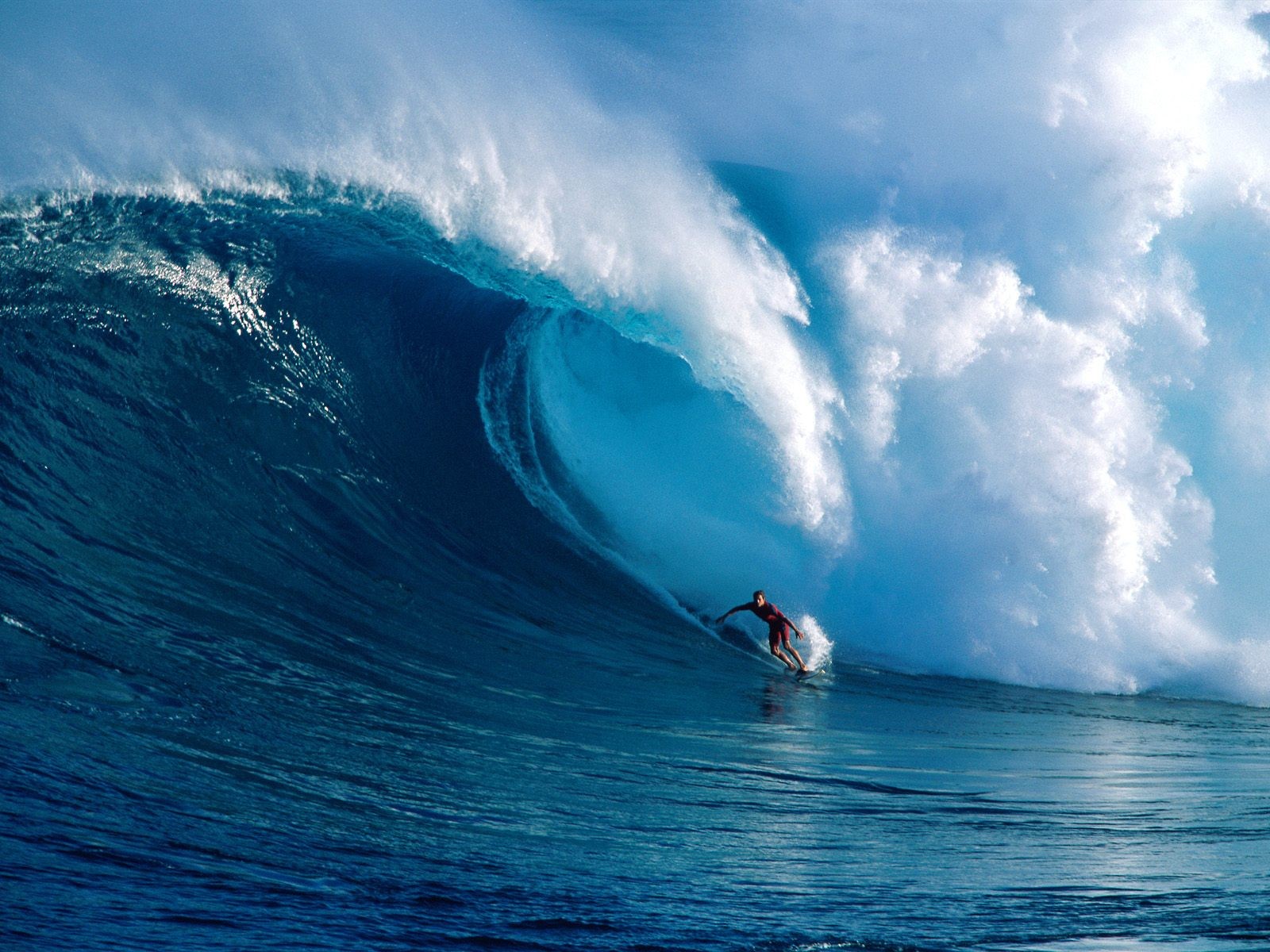 Big Wave Surfing Wallpaper · Big Wave Surfing Wallpaper