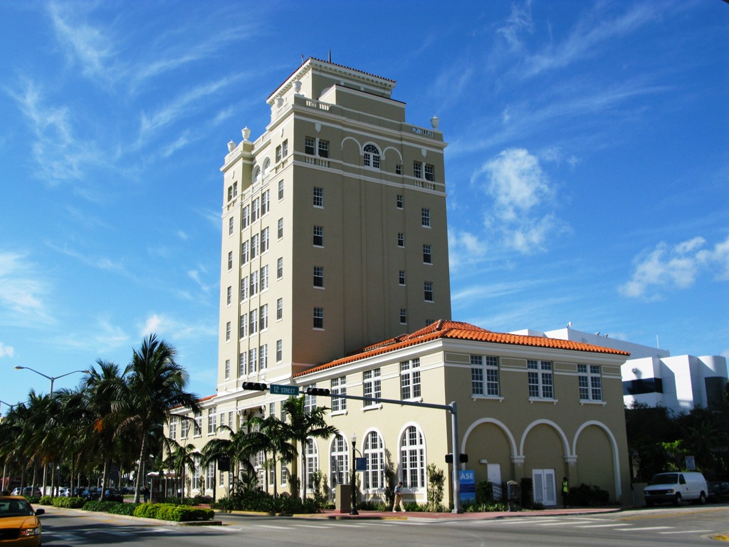 [0135-OLD+CITY+HALL.JPG]