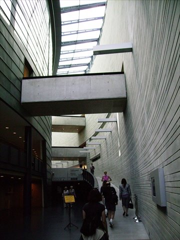 [nrt_008.jpg]